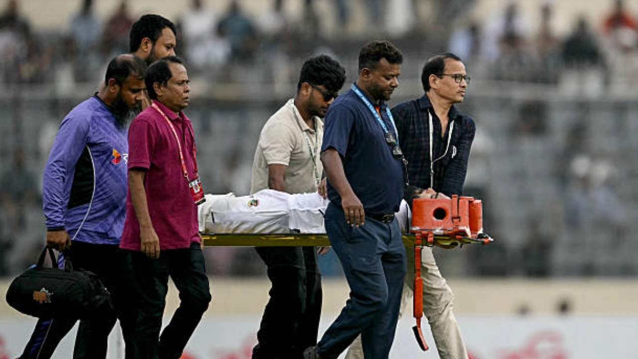 সেঞ্চুরি থেকে ৪ রান দূরে সাদমান, আলোকস্বল্পতায় বন্ধ খেলা