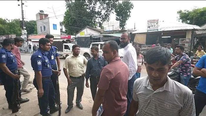 আলমডাঙ্গায় অনুমোদনহীন দুই ক্লিনিক সিলগালা