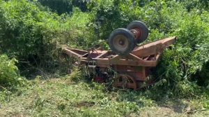 মুজিবনগরে খোয়া ভাঙার মেশিন উল্টে শ্রমিক নিহত
