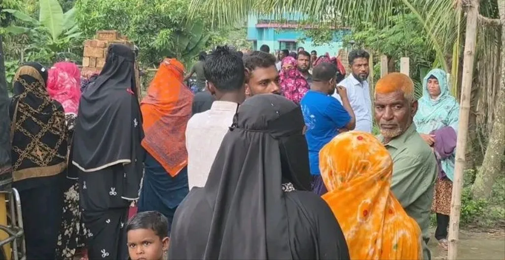মহেশপুরে শিশুদের ফুটবল খেলা নিয়ে বিরোধ, লাঠির আঘাতে মামাশ্বশুর নিহত