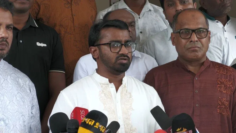 জামায়াত হাসিনা-আওয়ামী লীগের এজেন্ডা বাস্তবায়ন করছে: রাশেদ খাঁন