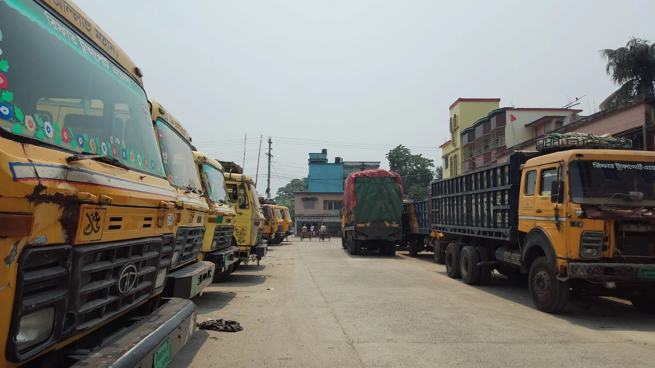 দর্শনা থেকে ভোলার পথে ৯ লাখ টাকার ভুট্টা উধাও, চালকের বিরুদ্ধে অভিযোগ