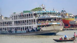 জ্বালানি তেলের দাম বৃদ্ধির প্রভাব: লঞ্চের ভাড়াও বাড়ল