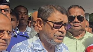 সরকারি হাসপাতালের সামনে নতুন ক্লিনিকের অনুমোদন নয়: স্বাস্থ্যমন্ত্রী