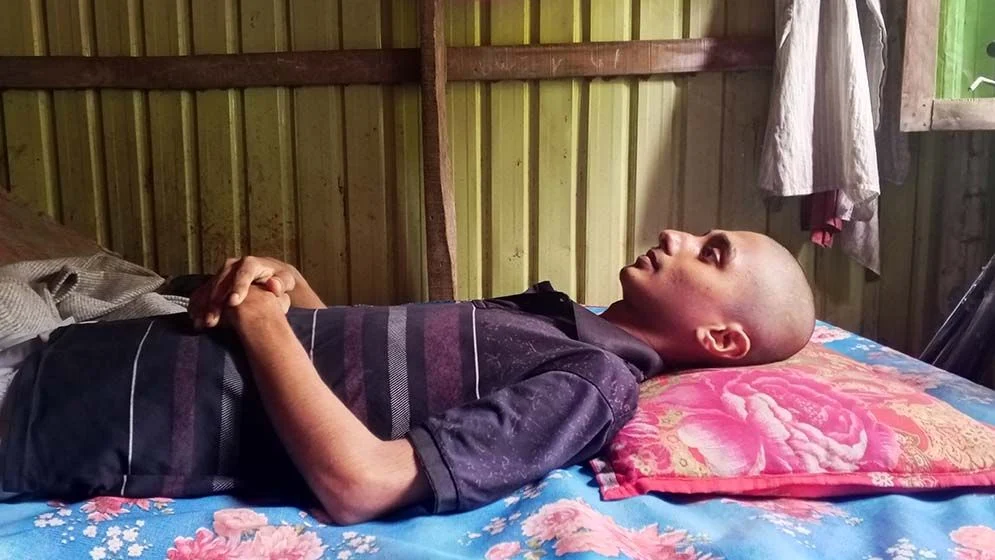 ক্যানসারে আক্রান্ত একমাত্র সন্তানকে বাঁচাতে ছুটছেন মা, প্রয়োজন কেমোথেরাপির টাকা